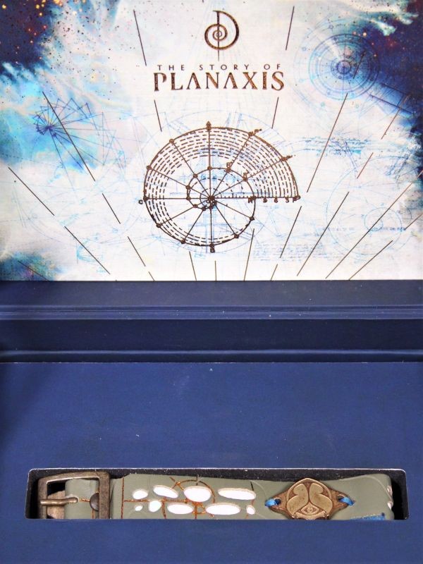 The Story of Planaxis - Treasure Case 2018, Tomorrowland 2018 festival collectible, detail view