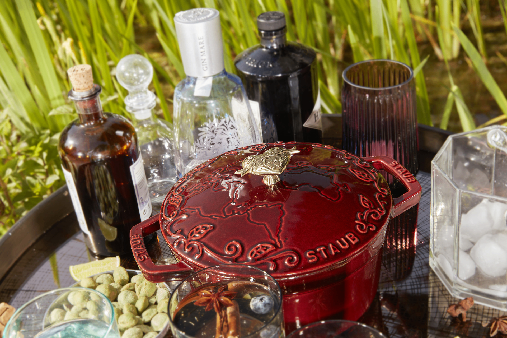 Staub x Tomorrowland Cocotte, Tomorrowland 2017 festival collectible, lifestyle view