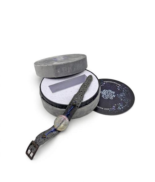 The Hymn of the Frozen Lotus - Treasure Case Winter 2019, Tomorrowland 2019 collectible, front view