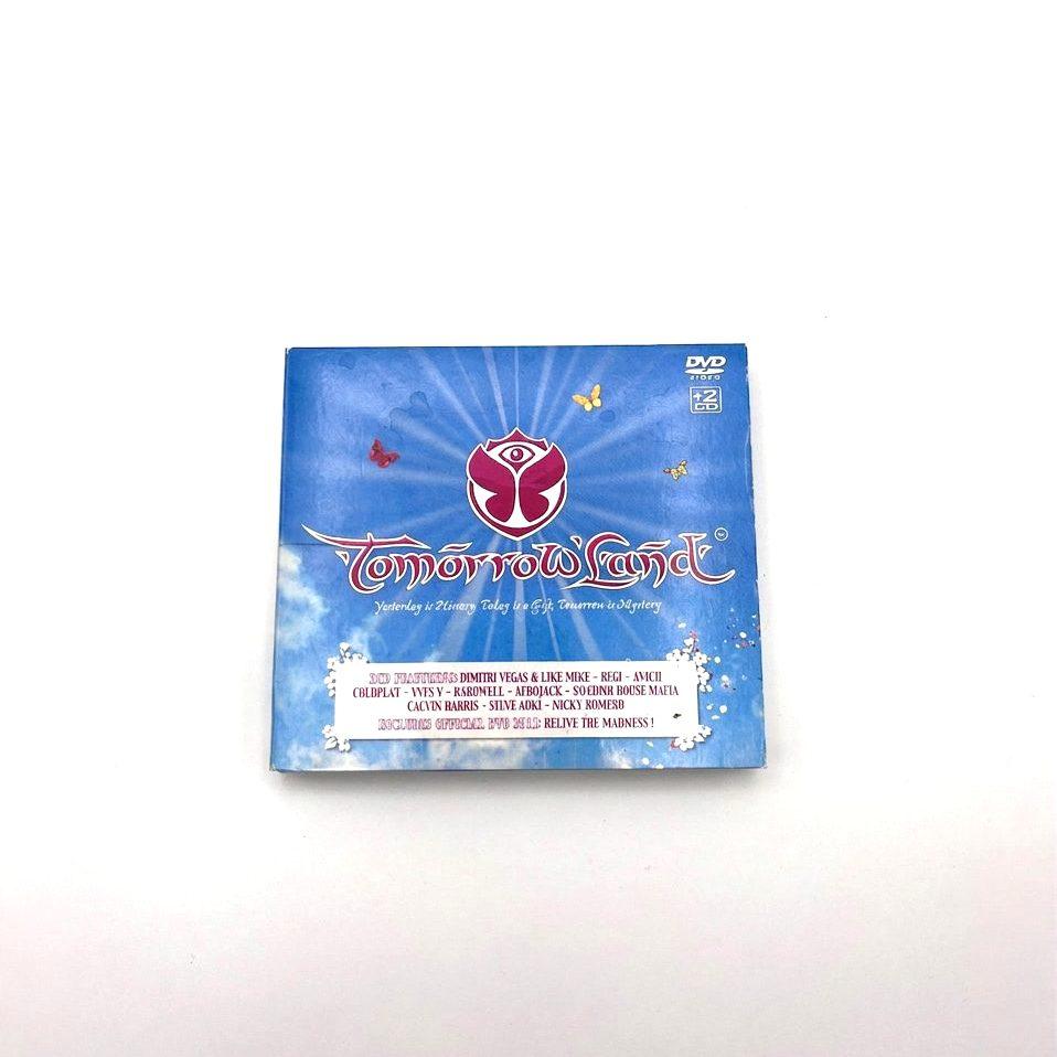 Tomorrowland 2011 – Official DVD + 2 CD Edition, Tomorrowland 2011 festival collectible, front view