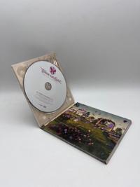 Tomorrowland 2012 Volume 2 – Official Double CD Compilation, Tomorrowland 2011 festival collectible, detail view