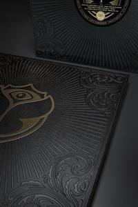 Tomorrowland XV Vinyl (5LP) – The Best of 15 Years Tomorrowland, Tomorrowland 2019 festival collectible, detail view